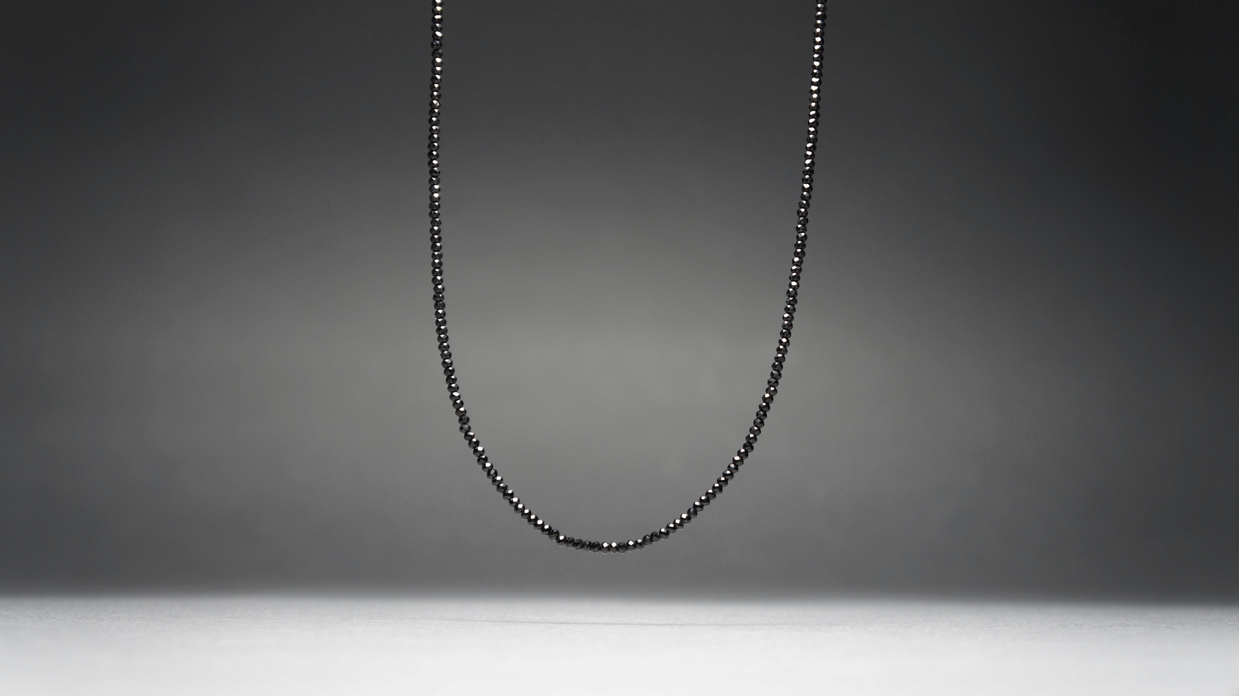 BLACK SPINEL NECKLACE BC-020